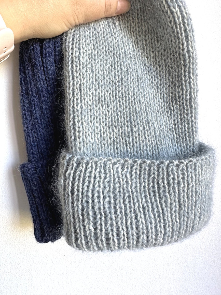 Ręcznie robiona czapka beanie AUREA 100% Baby Merino plus moher i jedwab 22 Szaro Błękitny