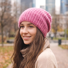 AUREA – ręcznie robiona ciepła czapka merino z moherem damska i dziecięca 07/62 Lody Truskawkowe