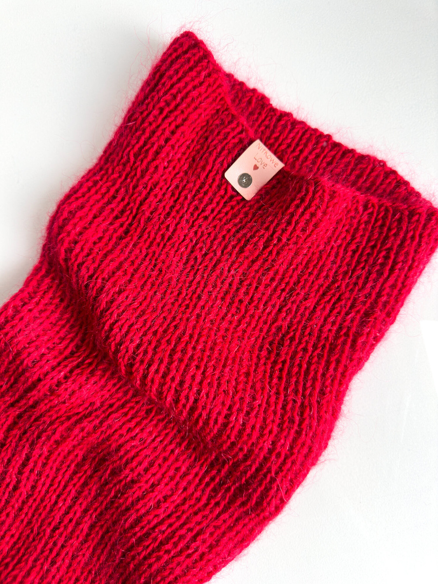 Ręcznie robiony KOMIN AUREA 100% Baby Merino plus moher i jedwab 16/14 Czerwony