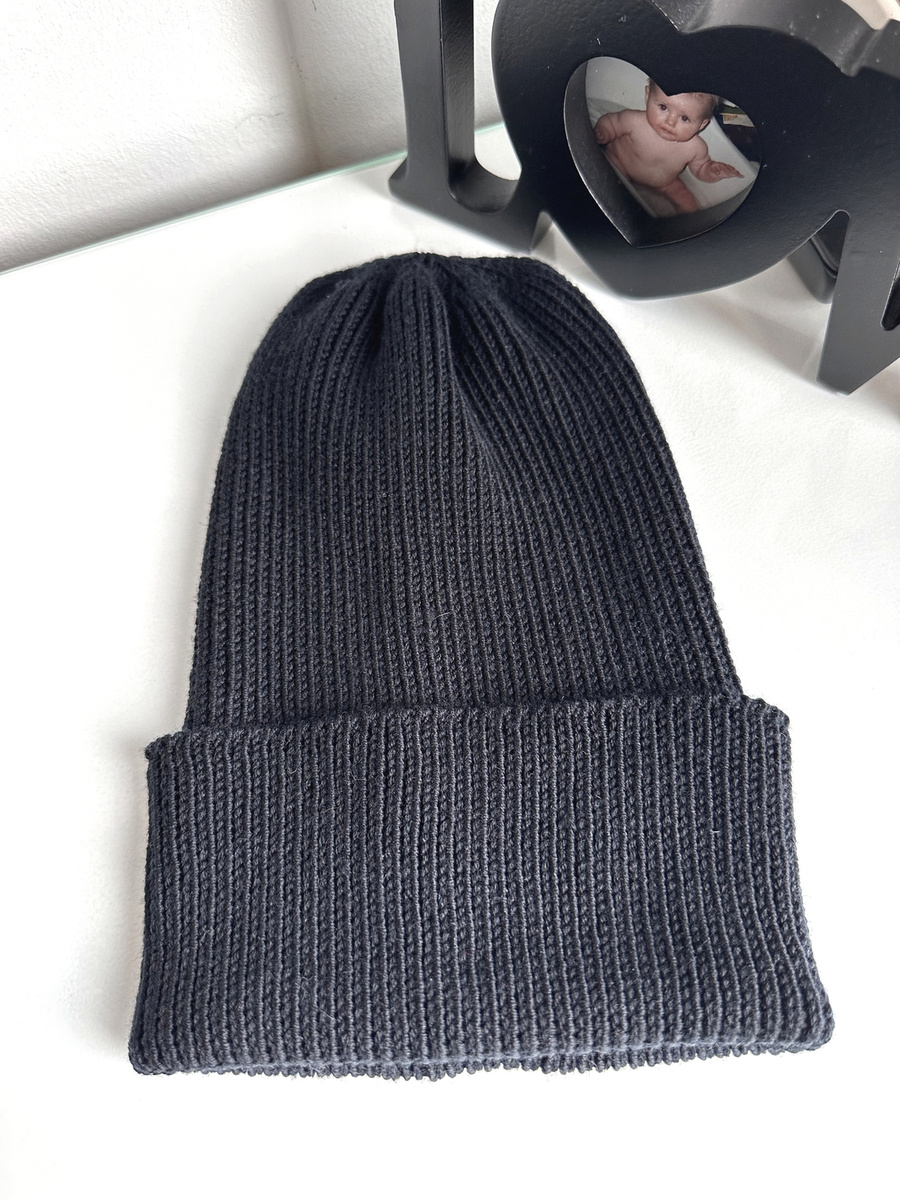 VARELLA – czapka zimowa beanie z wełny merino 100% Baby Merino 21 Czarny