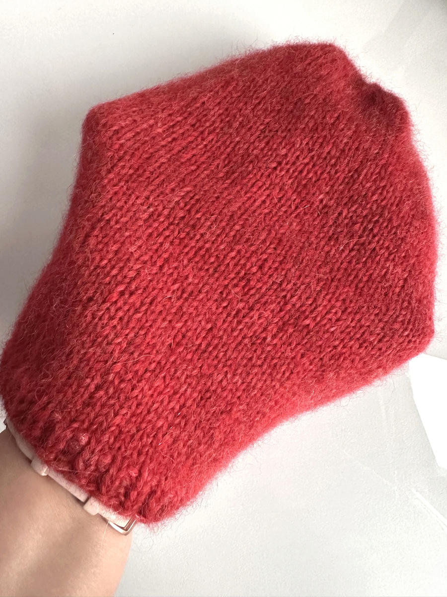 CHMURKA Beanie-Mütze aus Alpaka 25 Himbeere