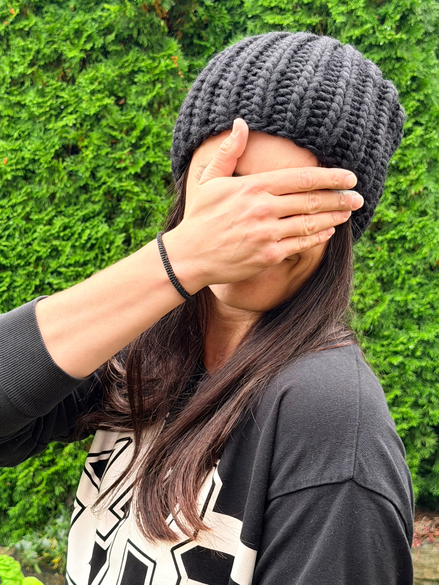 Ręcznie robiona czapka damska ASHER 100% Wełna owcza 02 Czarny