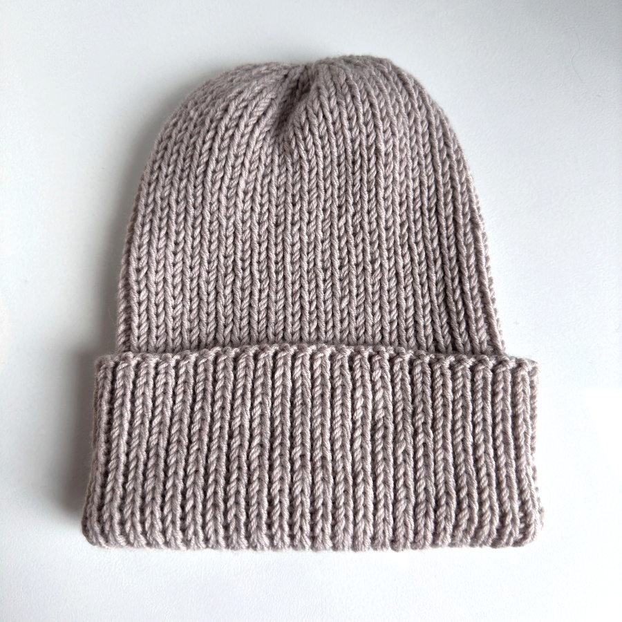 NANA – czapka wywijana z wełny 100% baby merino 23 Jasny Beż