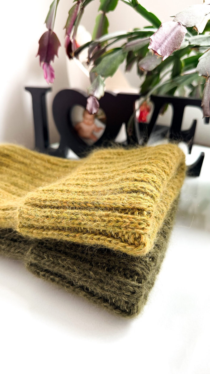 MARGARET Handmade Beanie Alpaca Mohair and Silk 7233 Olive