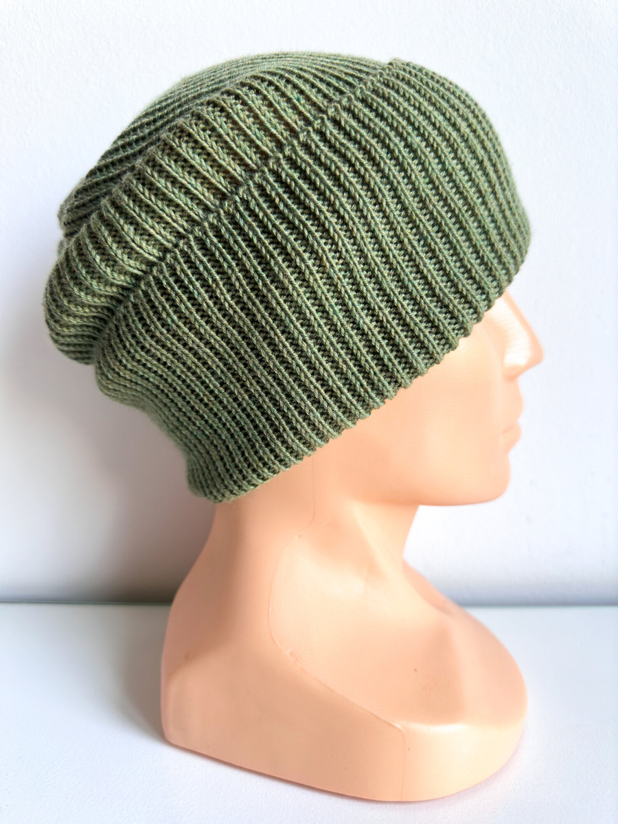 VARELLA Turn-Up Merino Wool Beanie 100% Baby Merino 38 Olive