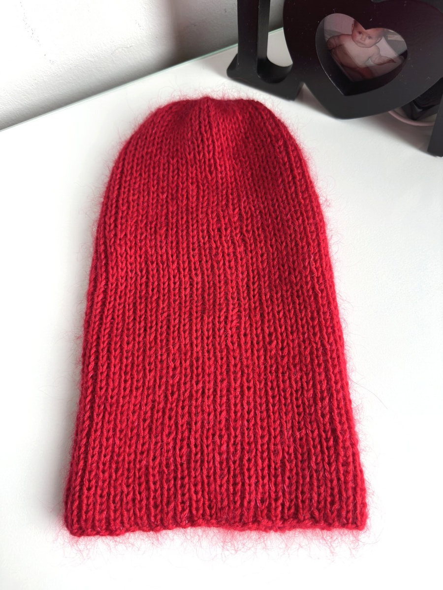 Handgemachte Damenmütze AUREA 100% Baby Merino plus Mohair und Seide 16/14 Rot