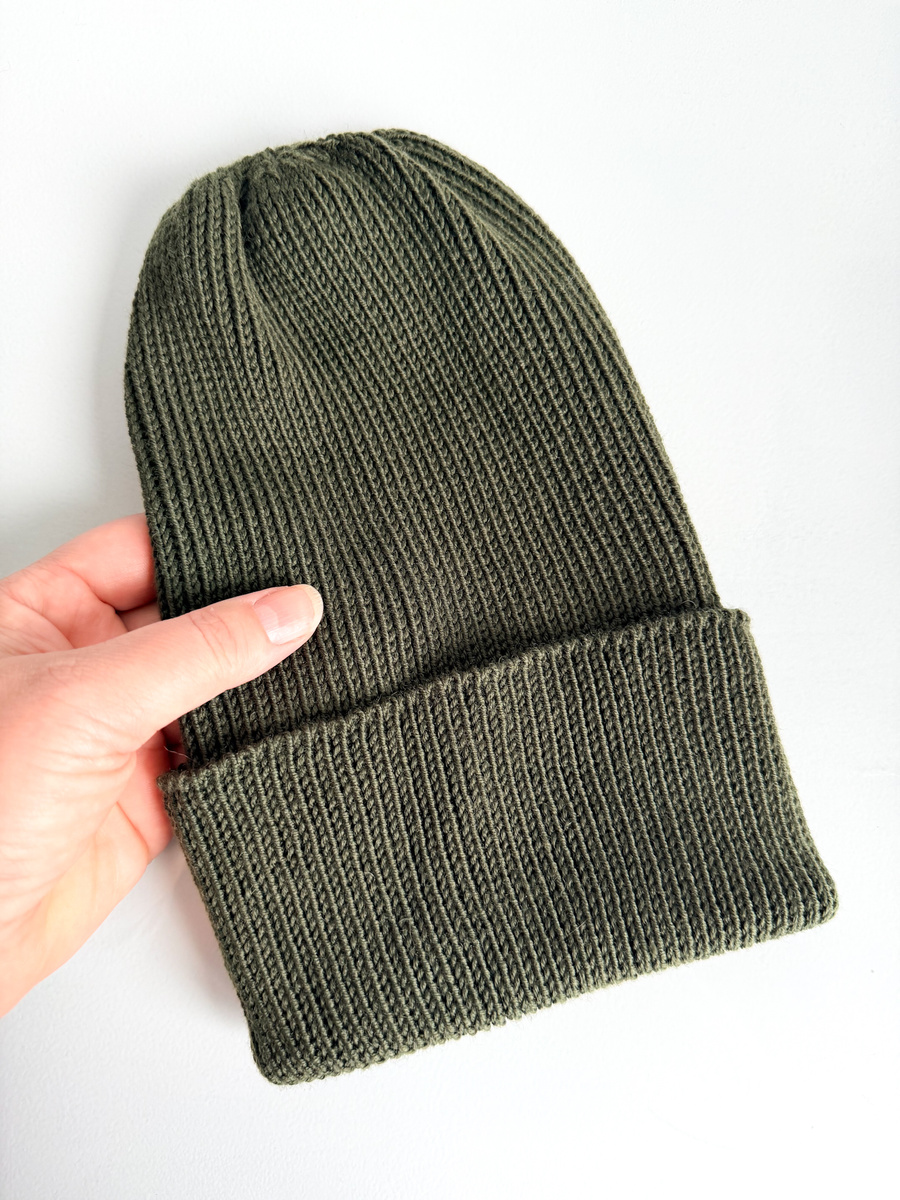 VARELLA Beanie-Mütze mit Umschlag aus Merinowolle 65 ciemny leśny Unisex