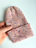 VARELLA Beanie-Mütze mit Umschlag 100% Baby-Merinowolle 103 Urodzinowe Confetti