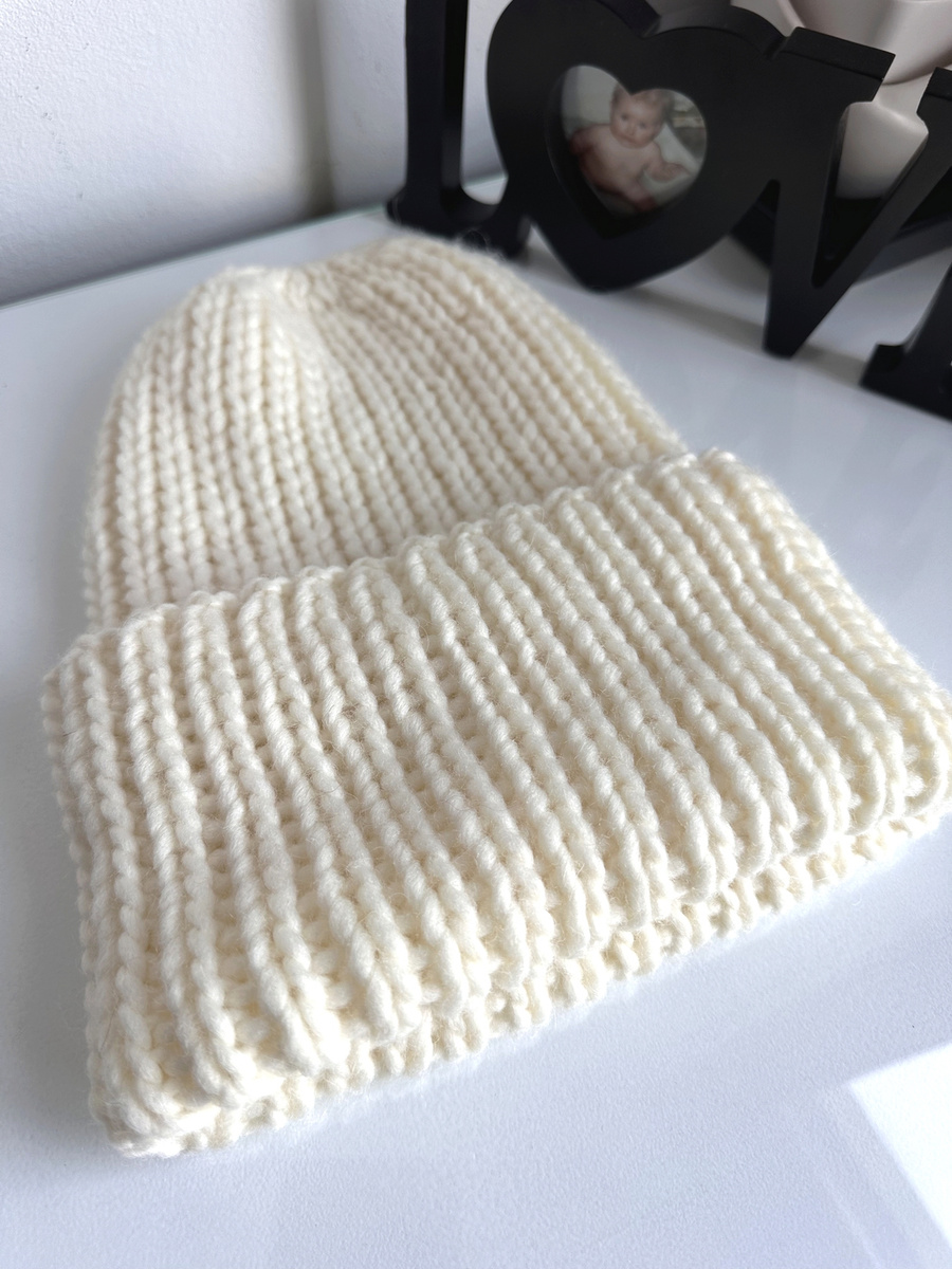 JANKA – gruba czapka zimowa beanie damska z wełny 01 ecru