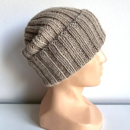 LAURIN – czapka z alpaki 100% wywijana 2020 jasny nugat