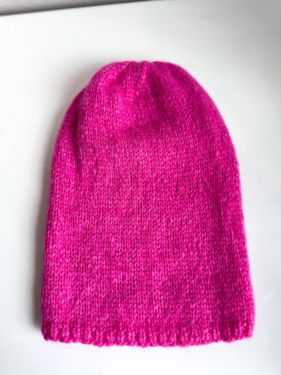 CHMURKA Handmade Women's Alpaca Beanie 39 Magenta