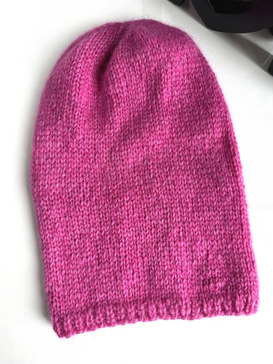 CHMURKA Handmade Women's Alpaca Beanie 39 Magenta