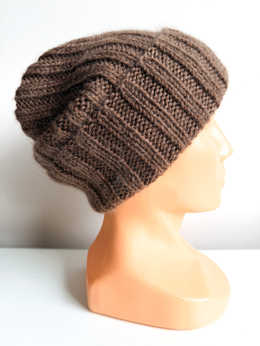 Ręcznie robiona czapka beanie MIRA 100% Merino plus moher i jedwab 14/15 Brąz