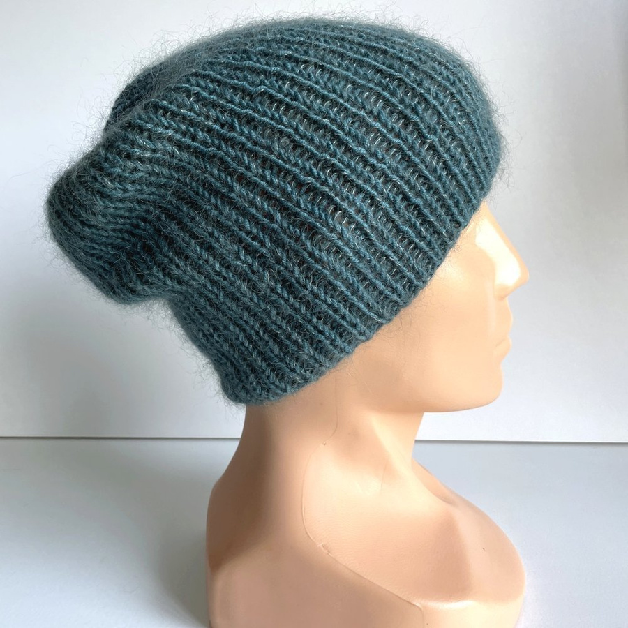 Handmade women's hat AUREA 100% Baby Merino plus mohair and silk 47/37 North Sea