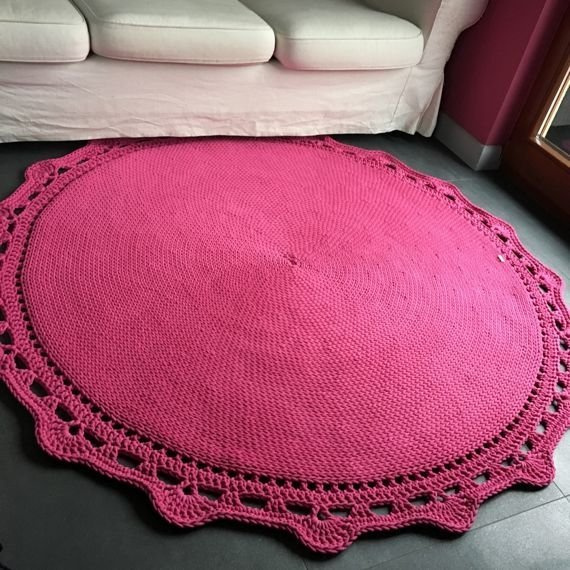 Ręcznie robiony Dywan okrągły ze sznurka bawełnianego CAMEL Z KORONKĄ