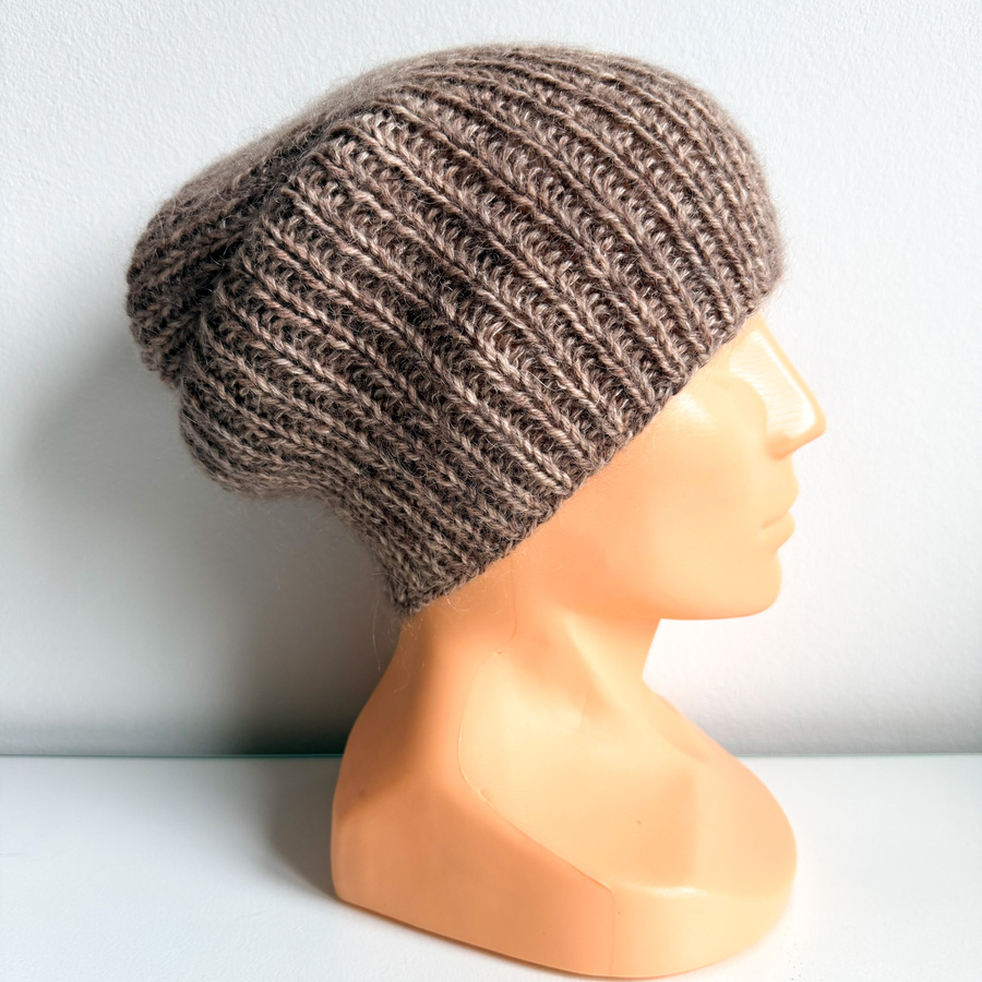 ALURA – ręcznie robiona ciepła czapka beanie merino + moher i jedwab damska 30 Prażony Migdał
