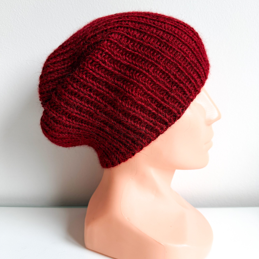 KIARA 100% Alpaca Beanie without a Turn-Up Cuff 3650 Burgundy