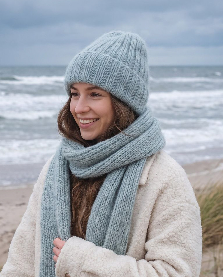 MARGARET Handmade Beanie Alpaca Mohair and Silk 9037 Jasna Morska Zieleń
