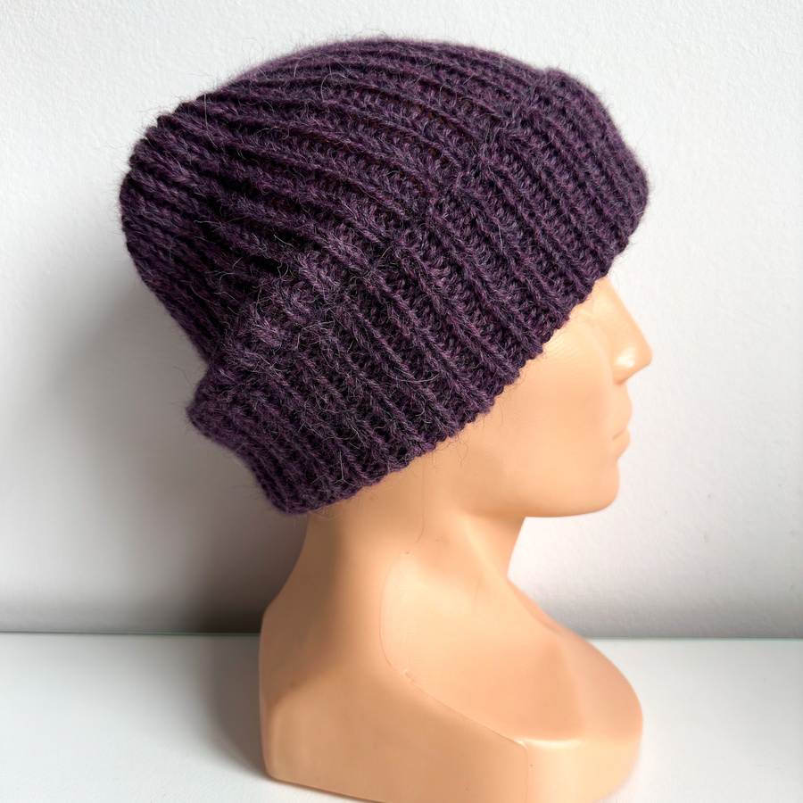 Czapka wywijana zrobiona ręcznie na drutach KIARA 100% Alpaka 9023 Fioletowa Mgiełka