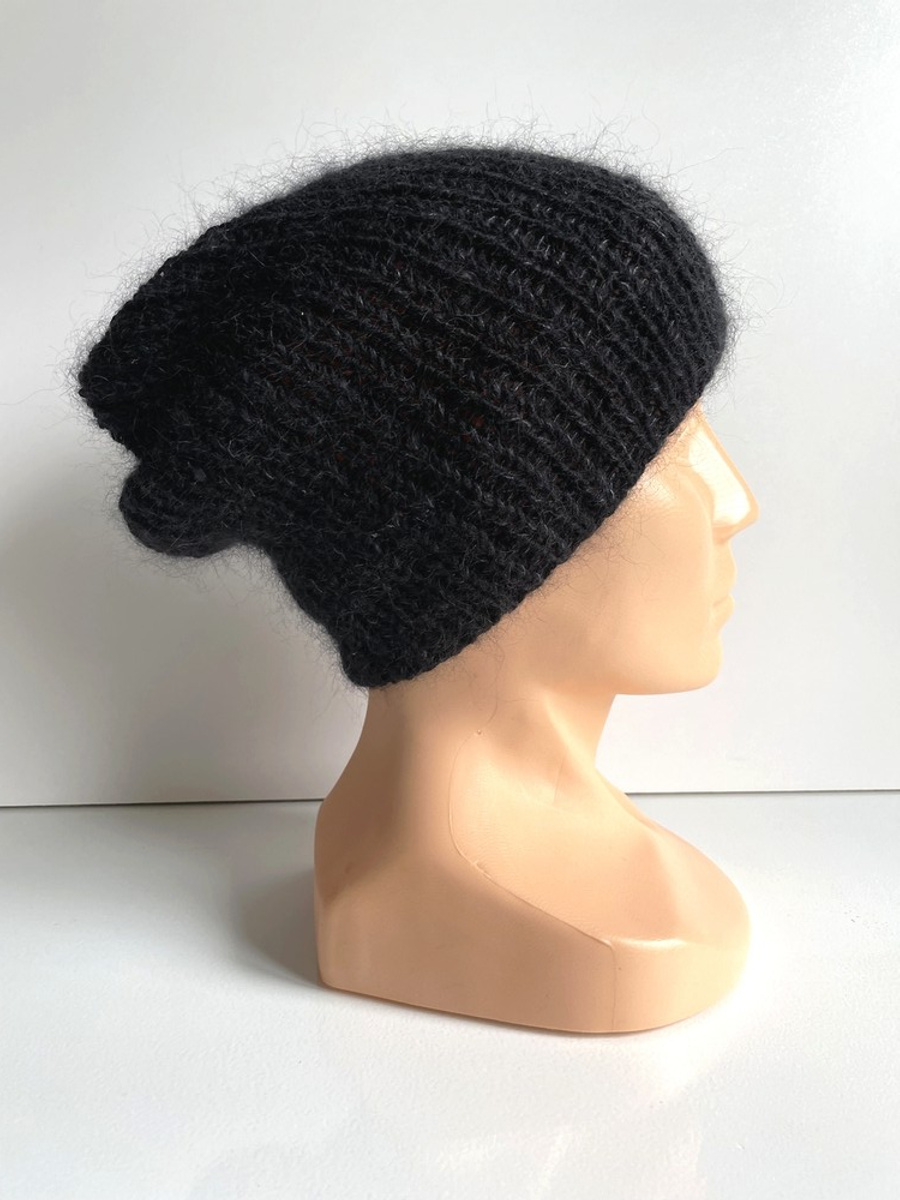 Handmade Czapka damska AUREA 100% Baby Merino plus moher i jedwab 21/02 Czarny