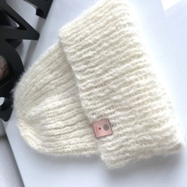 WATA CUKROWA Women's Alpaca and Merino Wool Beanie 01 Ecru