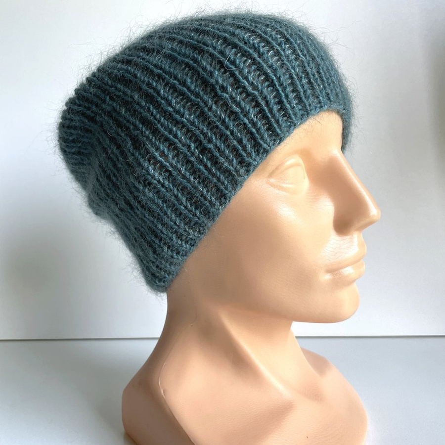 Handgemachte Damenmütze AUREA 100% Baby Merino plus Mohair und Seide 47/37 Nordsee