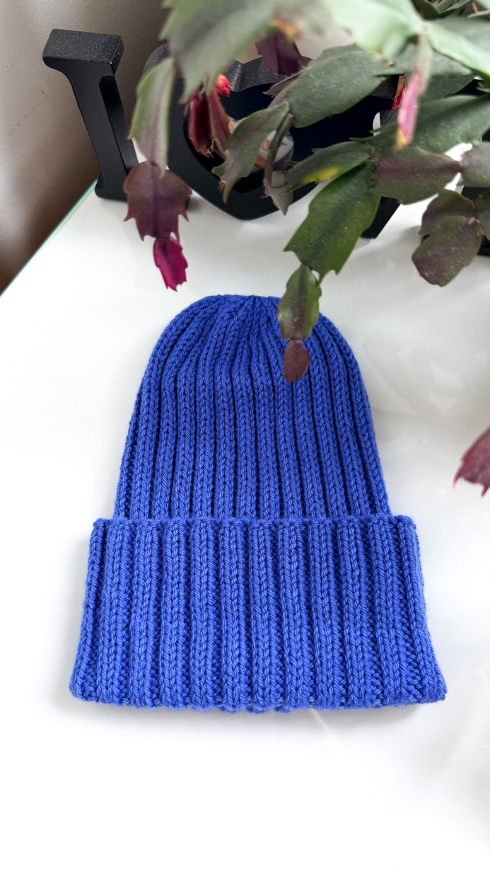 ELLI – ręcznie robiona czapka merino beanie 24 Kobalt wywijana