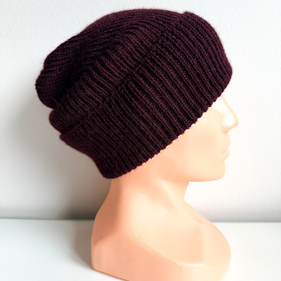 HELEN – czapka z alpaki damska wywijana 9044 ciemne winogrona