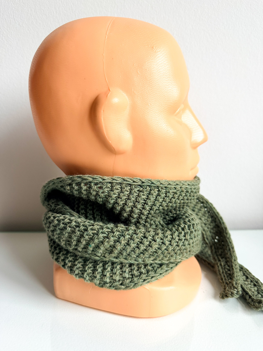 Słodki szalik, apaszka baby merino Nitkowe Love 38 Oliwka