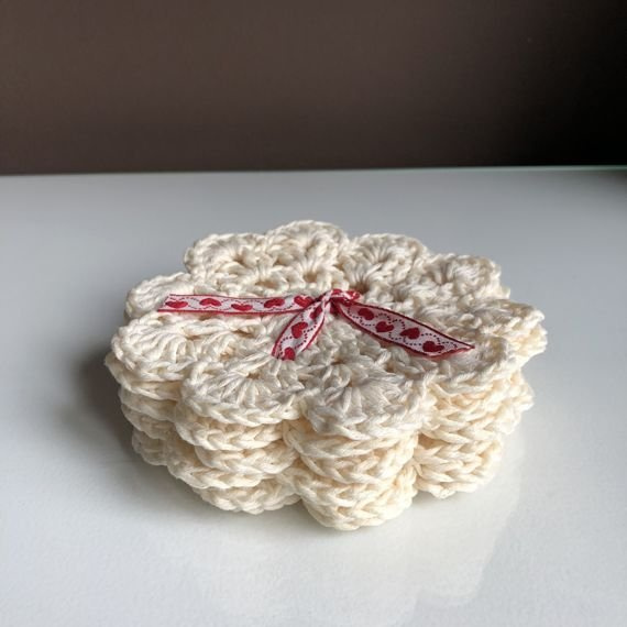 Urocze podkładki z bawełny - komplet 6 sztuk Ecru