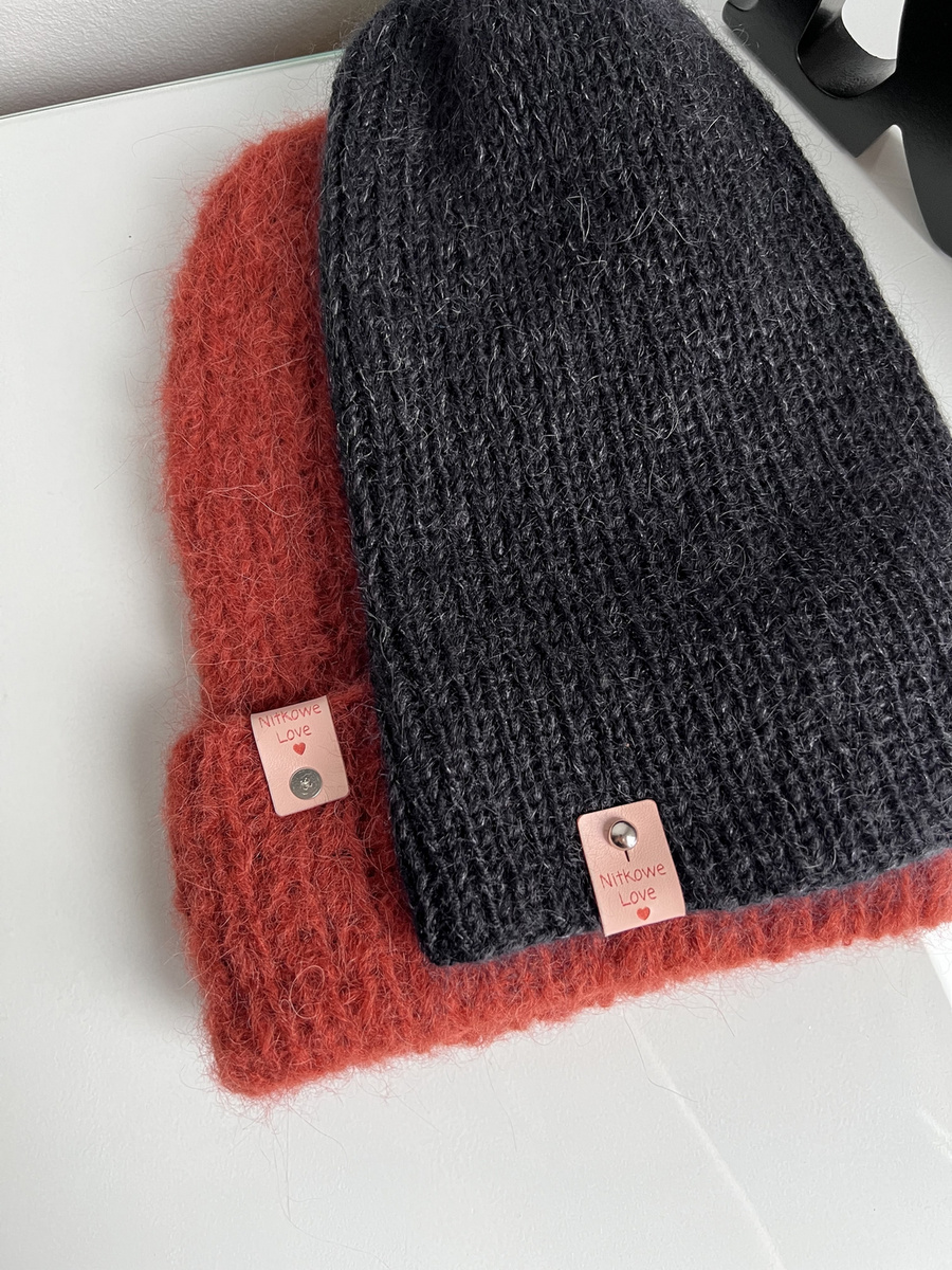 Handmade Czapka damska AUREA 100% Baby Merino plus moher i jedwab 21/02 Czarny