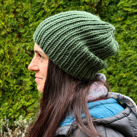 JANKA – gruba czapka zimowa damska z wełny 97 Ciemny Bluszcz