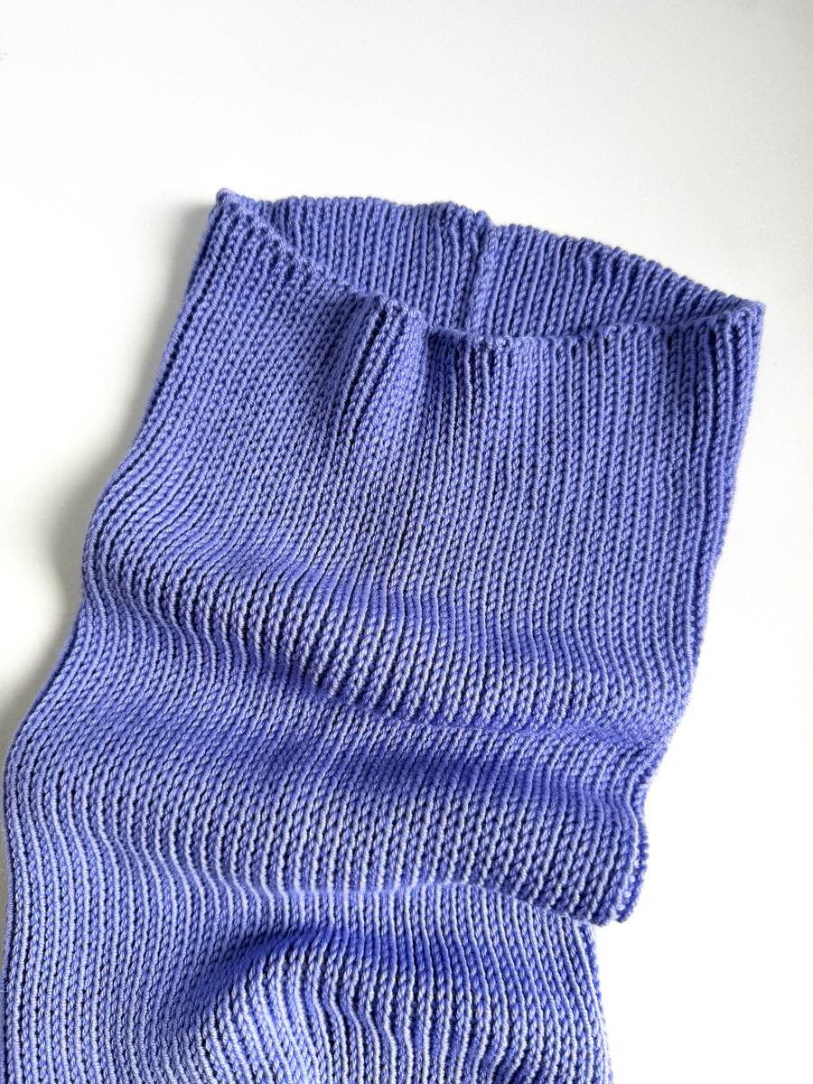 Ręcznie robiony KOMIN VARELLA 100% Baby Merino 38 Oliwka