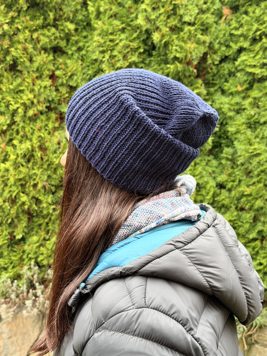 NANA – czapka beanie z wełny baby merino 13 granatowy, ręcznie robiona