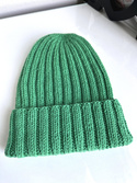 HELLI Mütze mit Umschlag aus Merinowolle 100% Baby Merino 31 jaskrawozielony Unisex