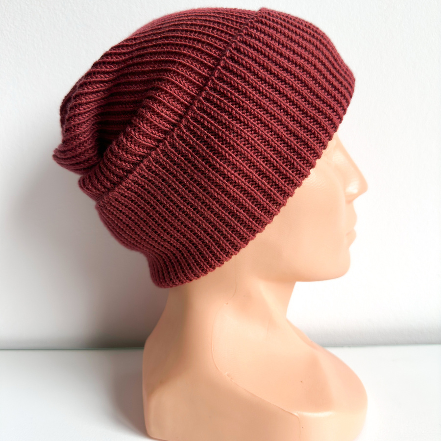 VARELLA Beanie-Mütze mit Umschlag 100% Baby-Merinowolle 51 Bordeaux